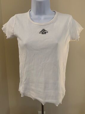 Girls' White Ribbed Short-Sleeve Tee with Bee Embroidery